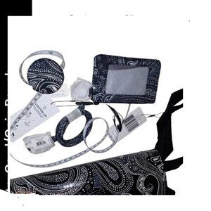 Vera Bradley NWT 4 Piece RESELLER  SHOPPING DAY BUNDLE